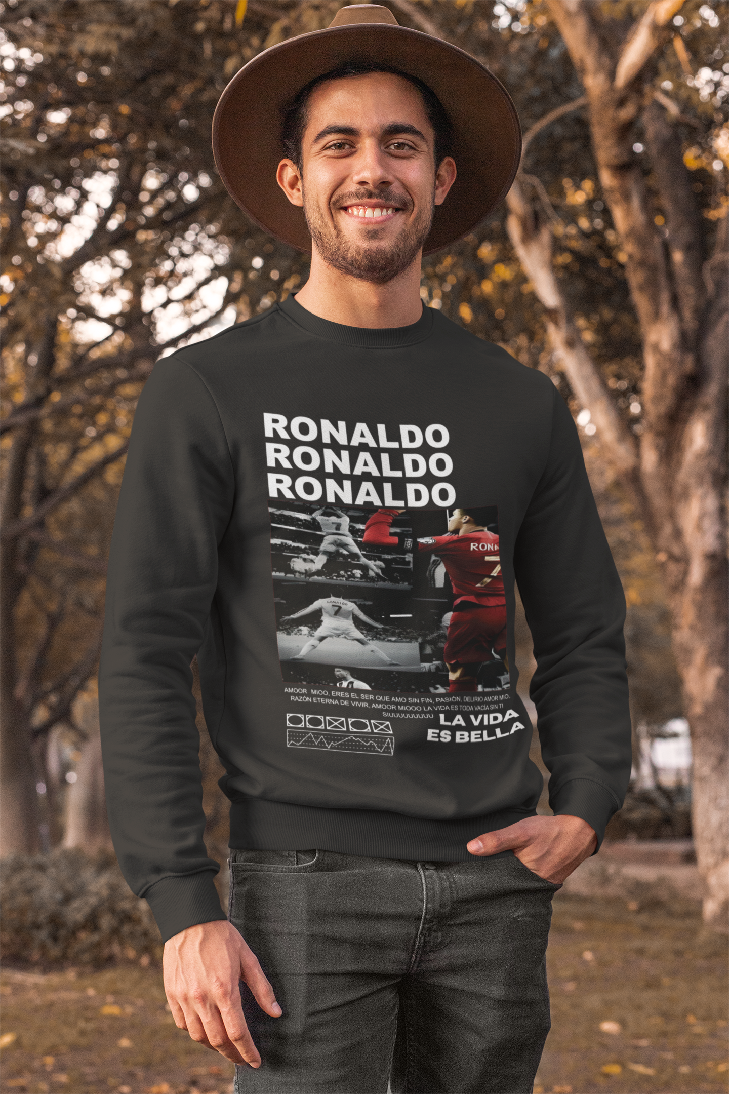 Cristiano Ronaldo "La Vida Es Bella" Dark Mode - Unisex Sweatshirt by RanggRiwaaz