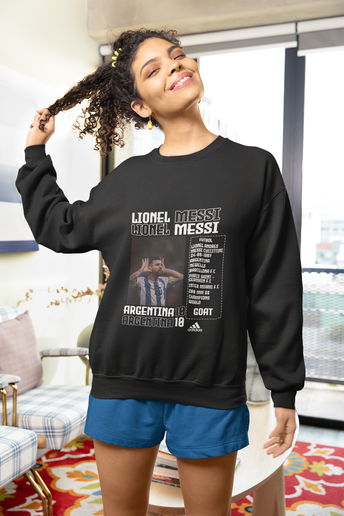 Lionel Messi "Argentina 10" GOAT Football - Unisex Sweatshirt by RanggRiwaaz