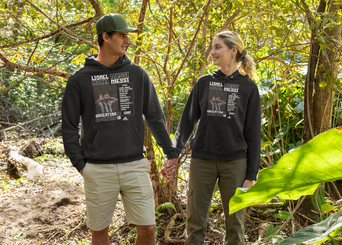 Lionel Messi "Argentina 10" GOAT Football - Unisex Hoodie by RanggRiwaaz