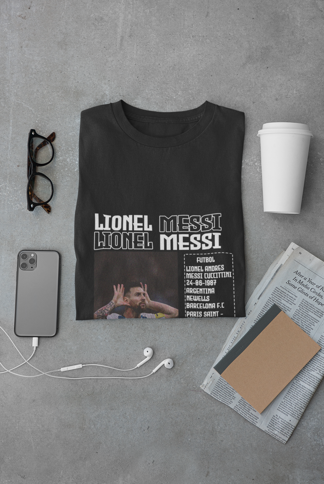 Lionel Messi "Argentina 10" GOAT Football - Classic Crew T-Shirt by RanggRiwaaz
