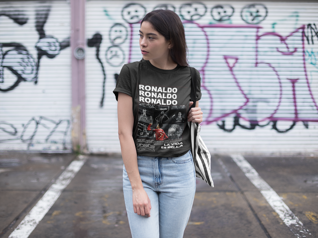 CR7 "Siuuu" Celebration Graphic Tee - Dark Aesthetic Streetwear - Unisex Classic Crew T-Shirt by RanggRiwaaz